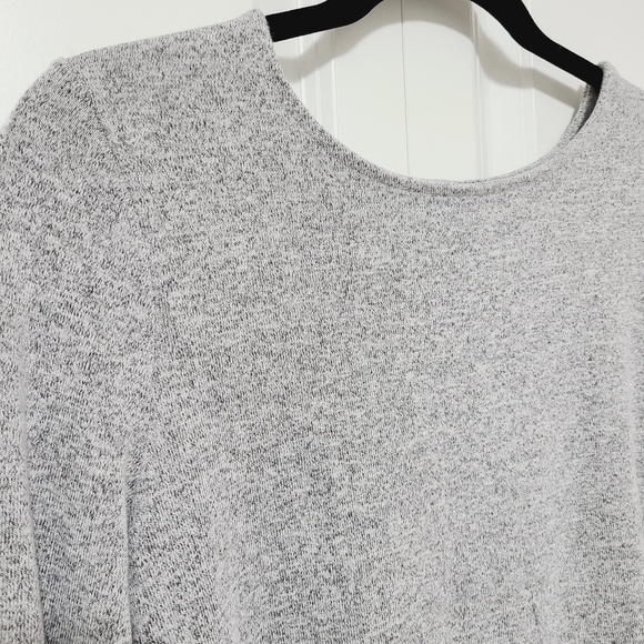 ANN TAYLOR Grey Top - Picture 3 of 9